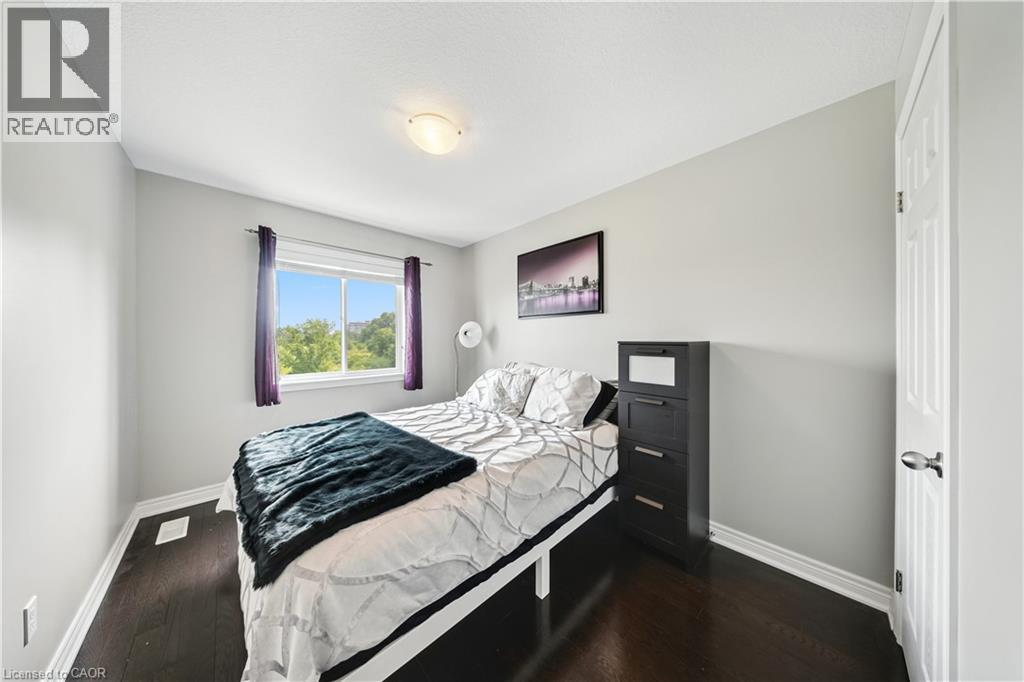 Photo 42 of 22 Madonna Drive, Hamilton ON