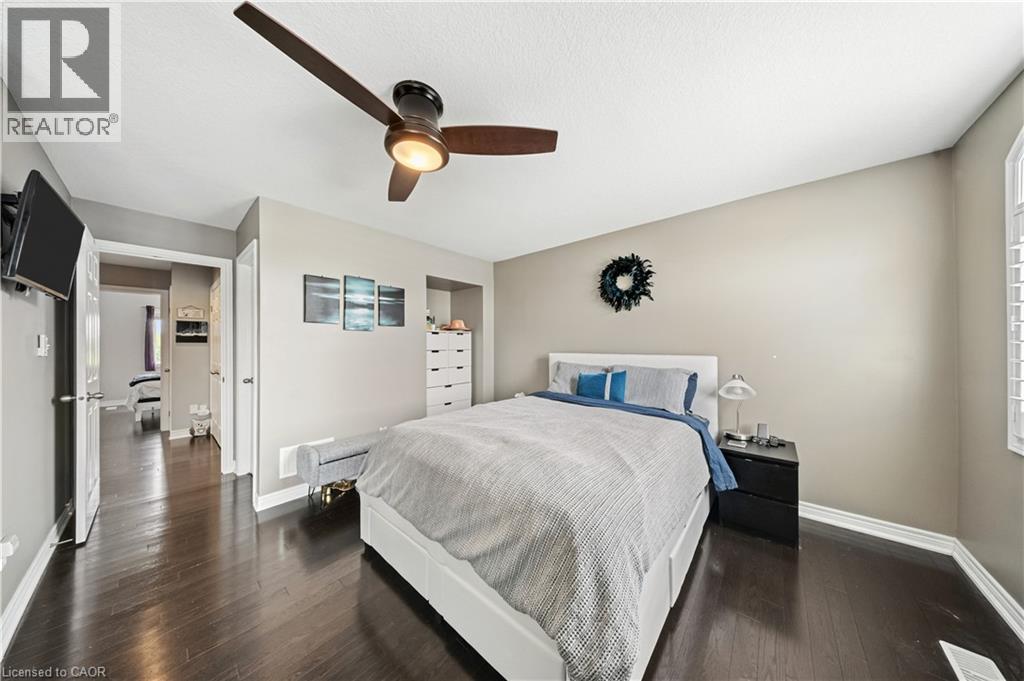 Photo 23 of 22 Madonna Drive, Hamilton ON