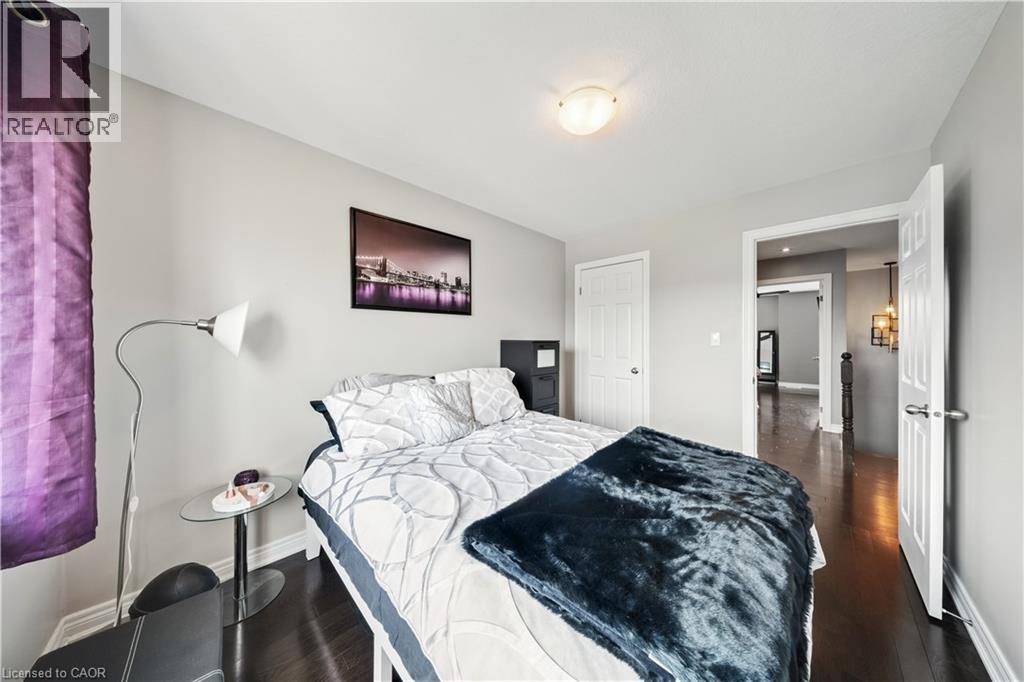 Photo 20 of 22 Madonna Drive, Hamilton ON