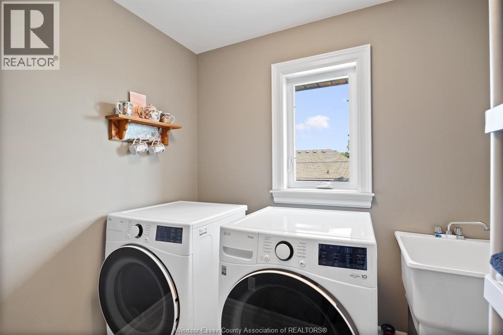 Photo 29 of 225 Elsworth, Lasalle ON