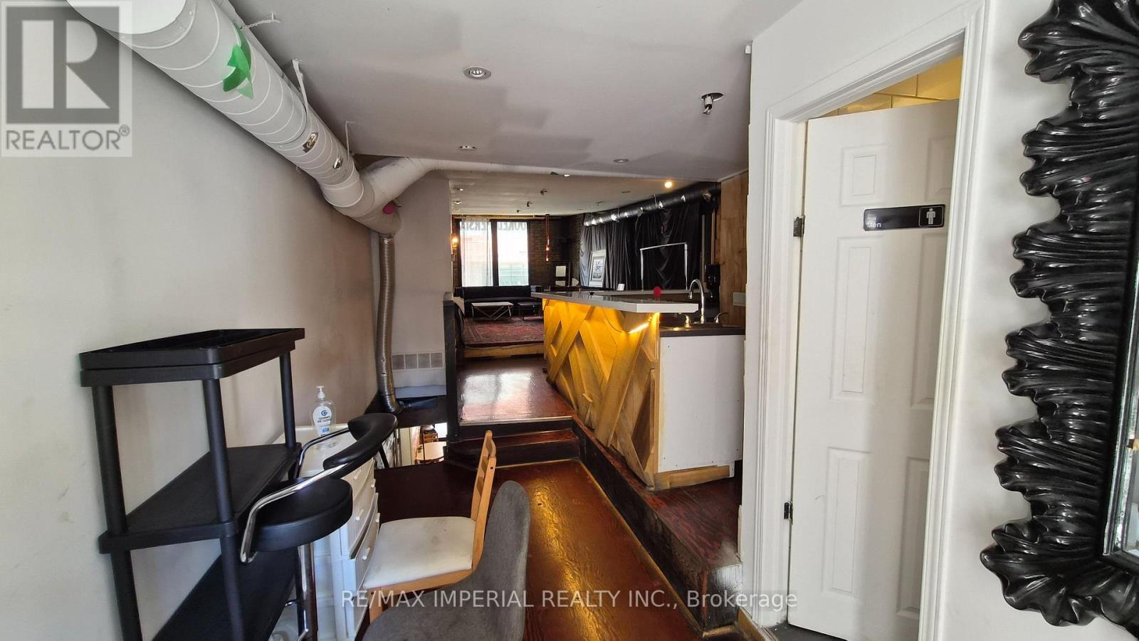Photo 8 of 287 Dundas Street W, Toronto ON