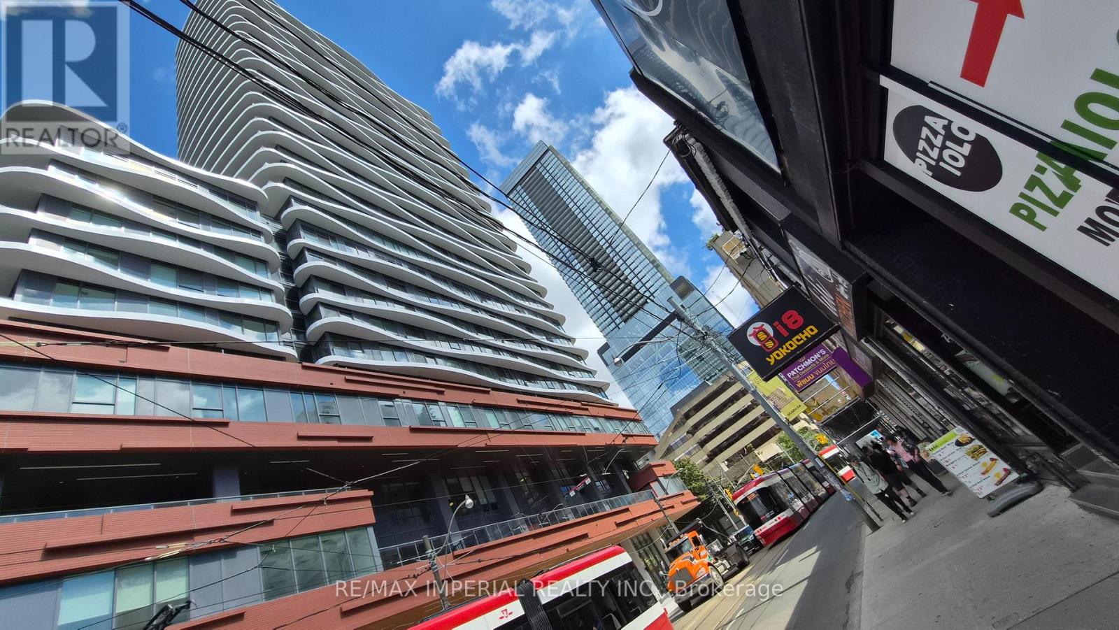 Photo 12 of 287 Dundas Street W, Toronto ON