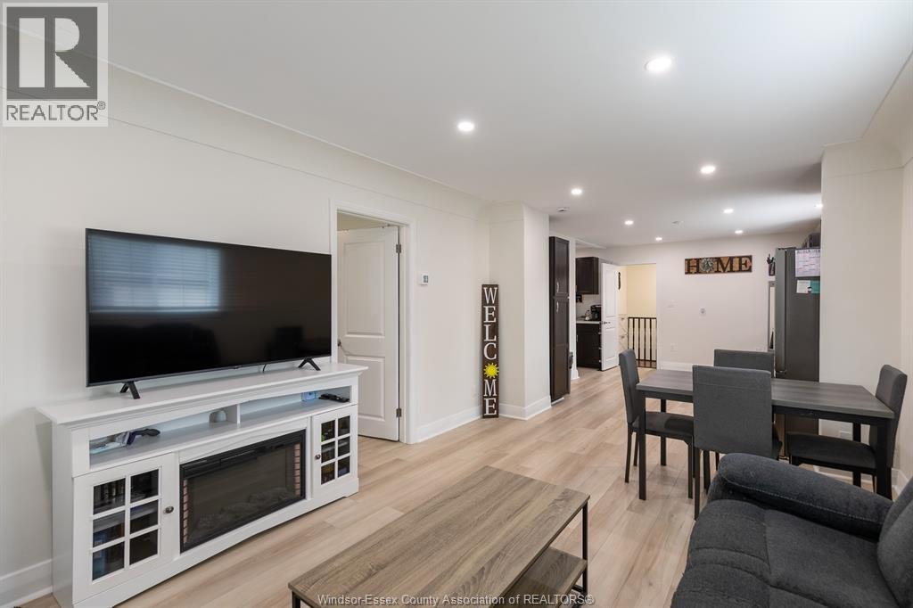 Photo 4 of 2374 Alexis Road, Windsor ON