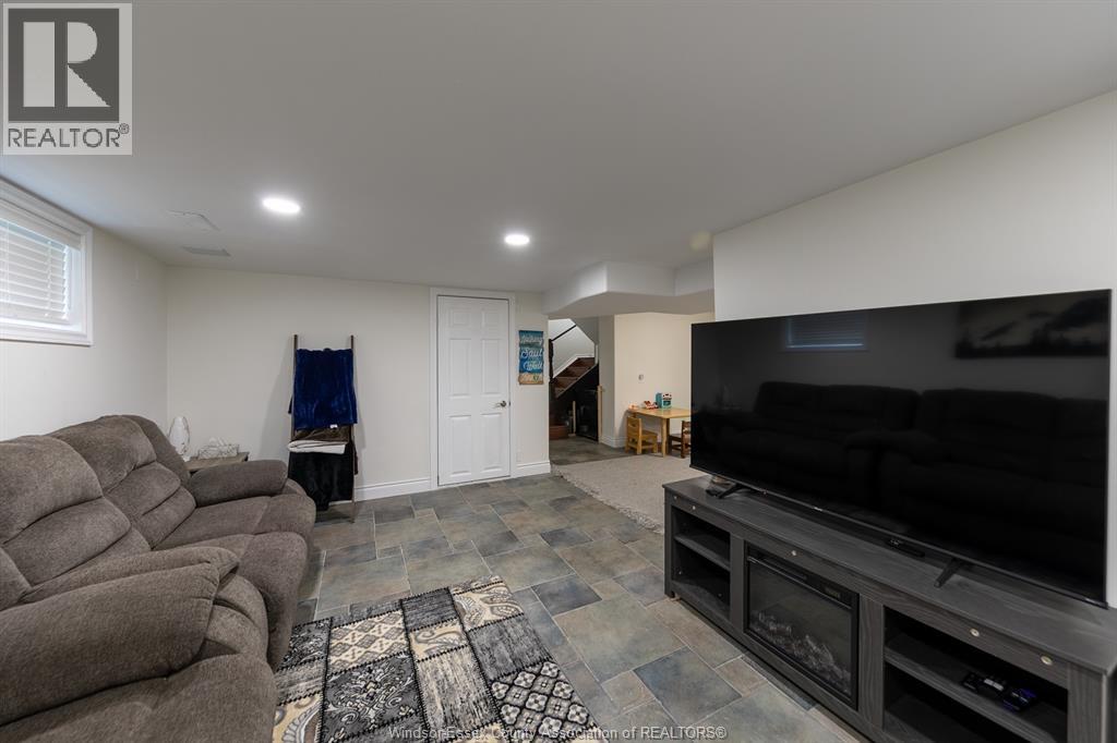 Photo 19 of 2374 Alexis Road, Windsor ON
