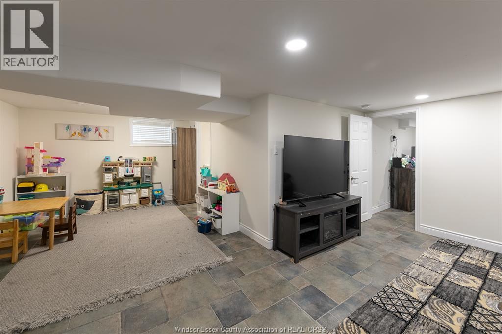 Photo 16 of 2374 Alexis Road, Windsor ON