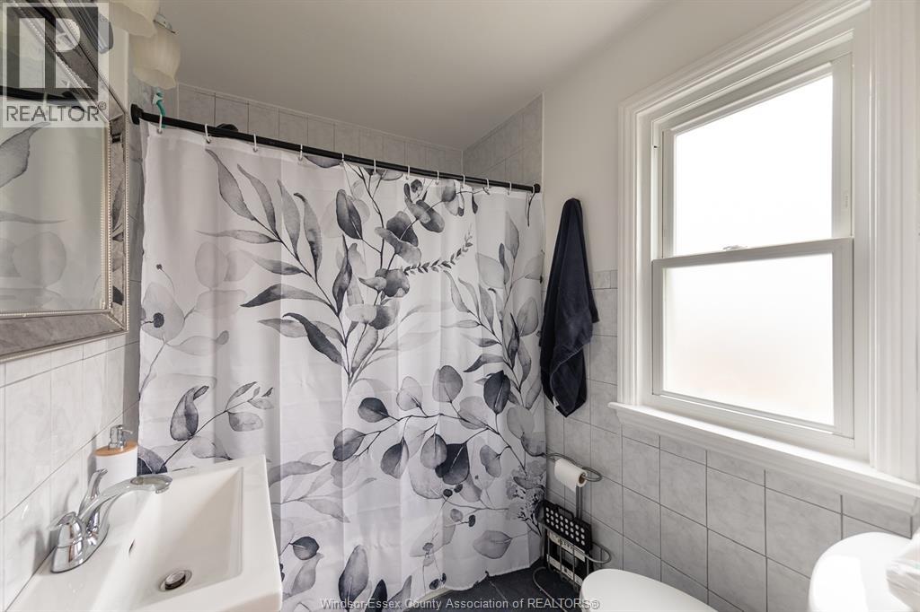 Photo 14 of 2374 Alexis Road, Windsor ON