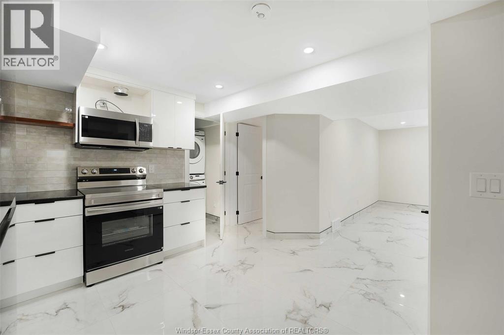 Photo 13 of 3546 Hallee Unit Lower Unit, Windsor ON