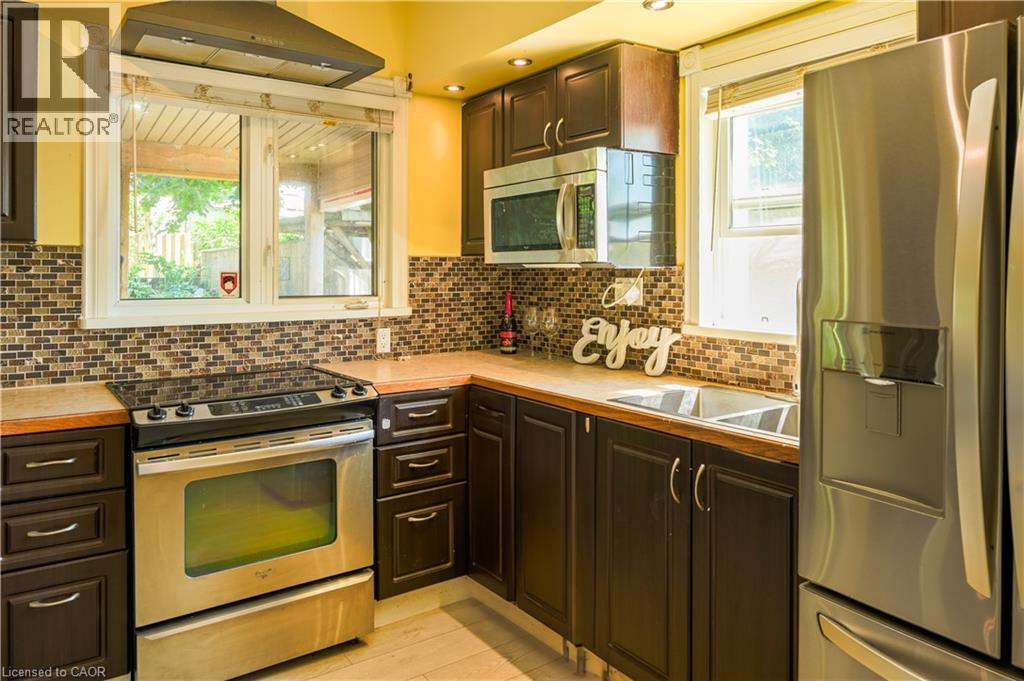 Photo 5 of 73 Brock Street, Woodstock ON
