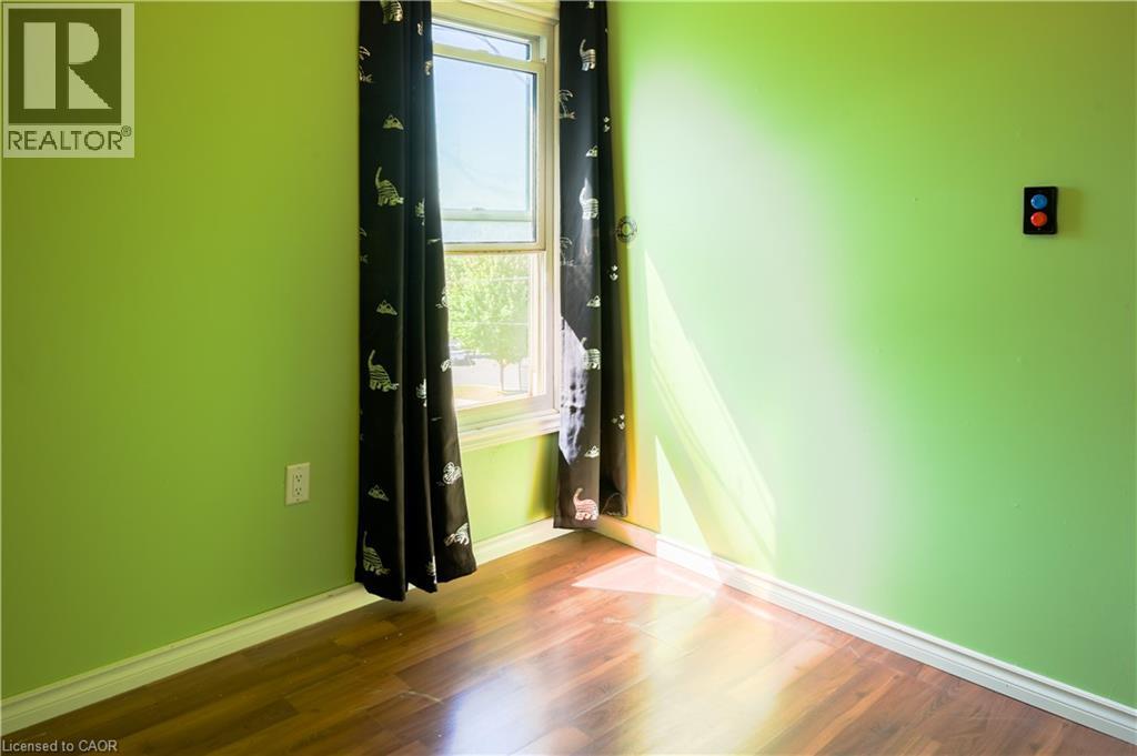 Photo 24 of 73 Brock Street, Woodstock ON