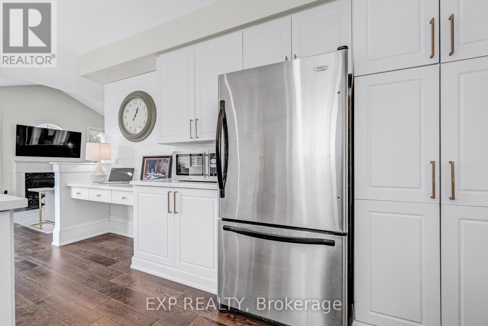 Photo 22 of 184 Cachet Boulevard, Whitby ON