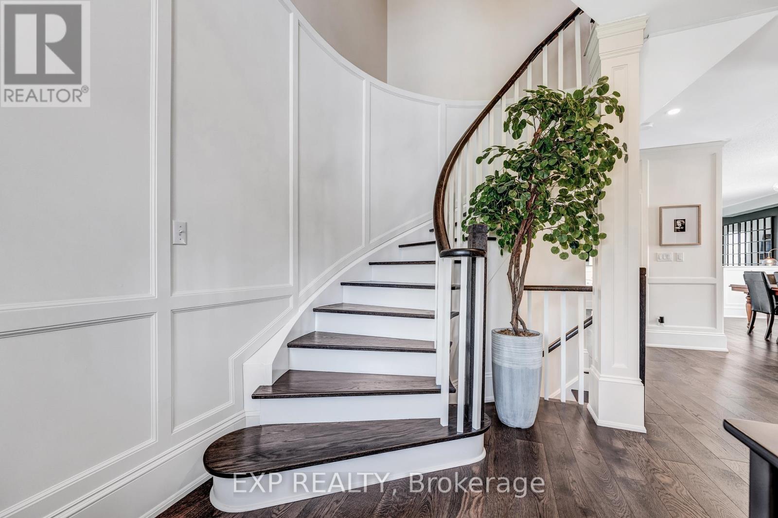 Photo 7 of 184 Cachet Boulevard, Whitby ON