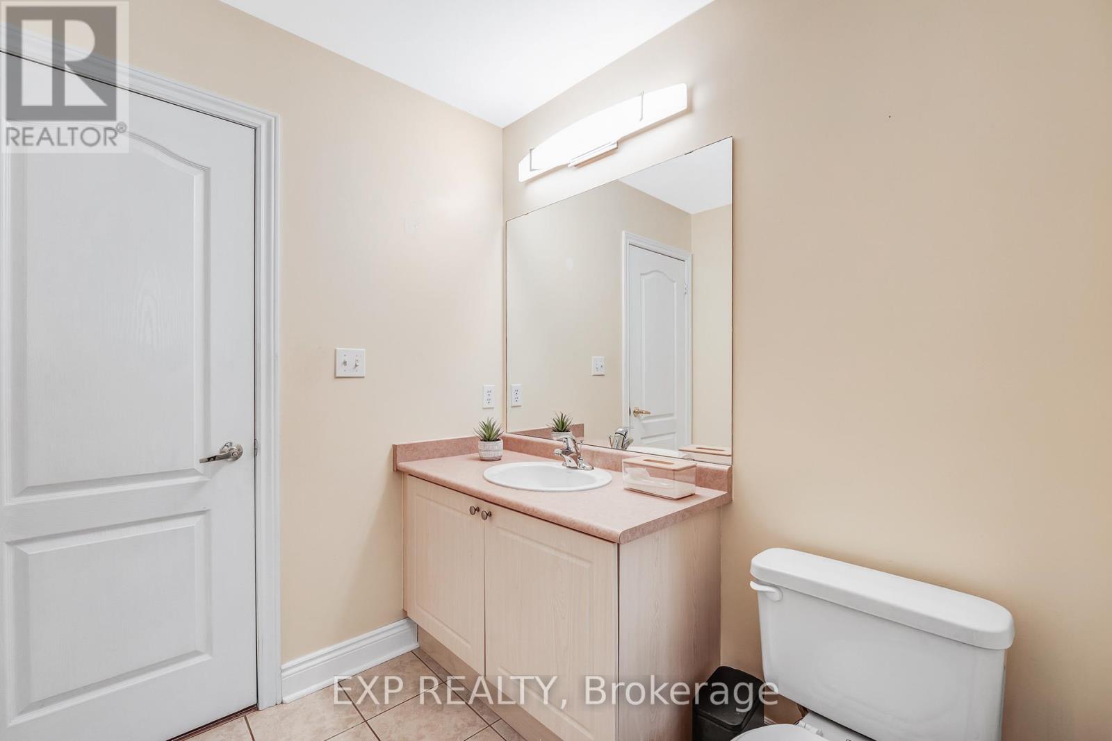 Photo 47 of 184 Cachet Boulevard, Whitby ON