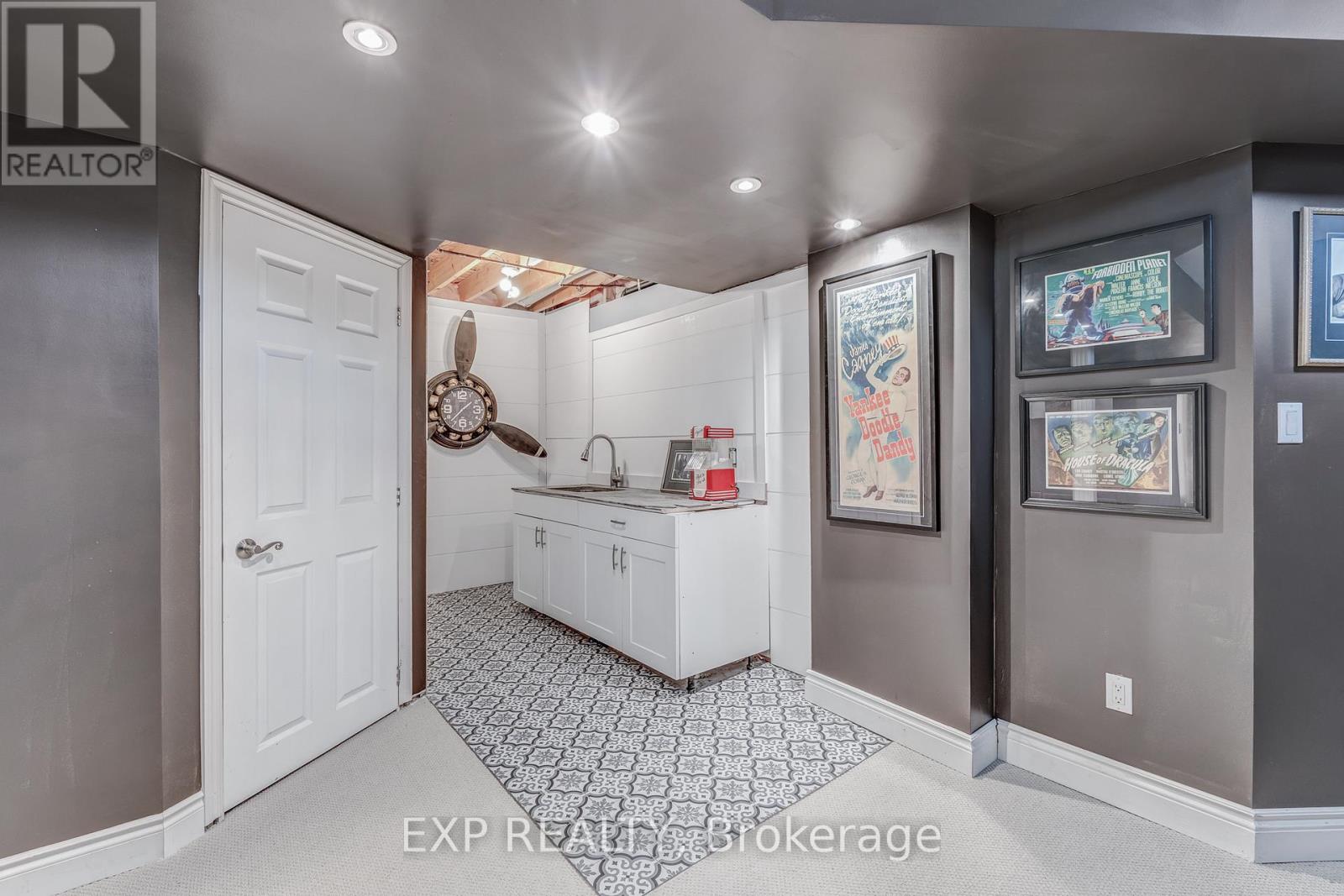 Photo 44 of 184 Cachet Boulevard, Whitby ON
