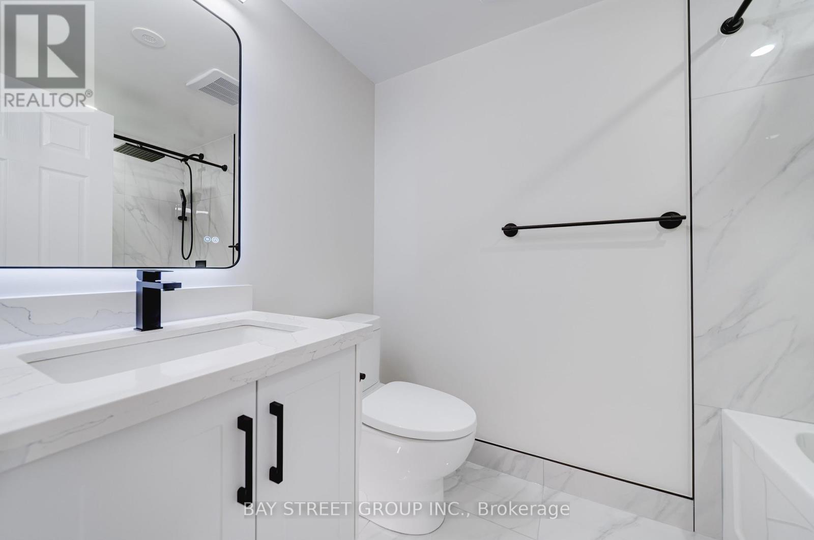 Photo 19 of 120 42 Pinery Trail, Toronto ON