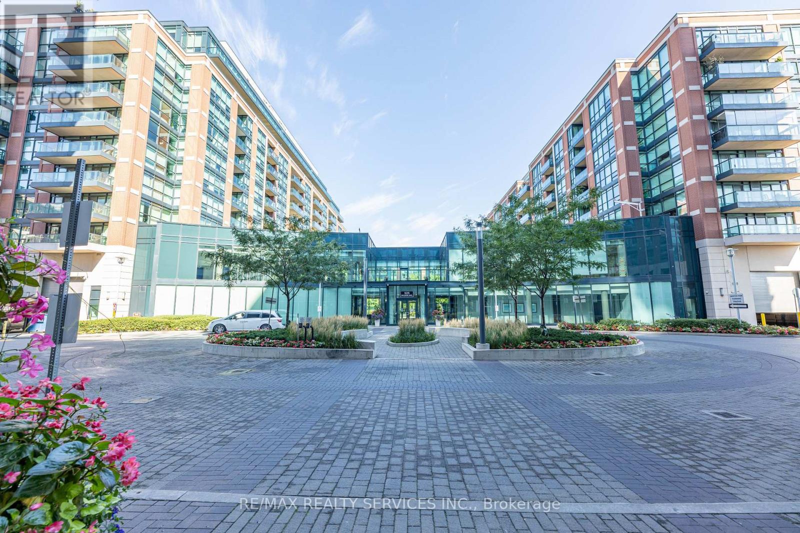 Photo 10 of 824 525 Wilson Avenue, Toronto ON