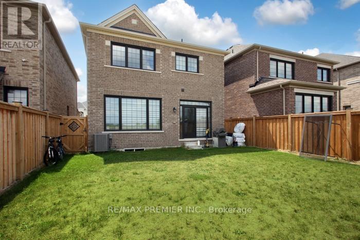 Photo 34 of 11 Twilley Road, Brampton ON
