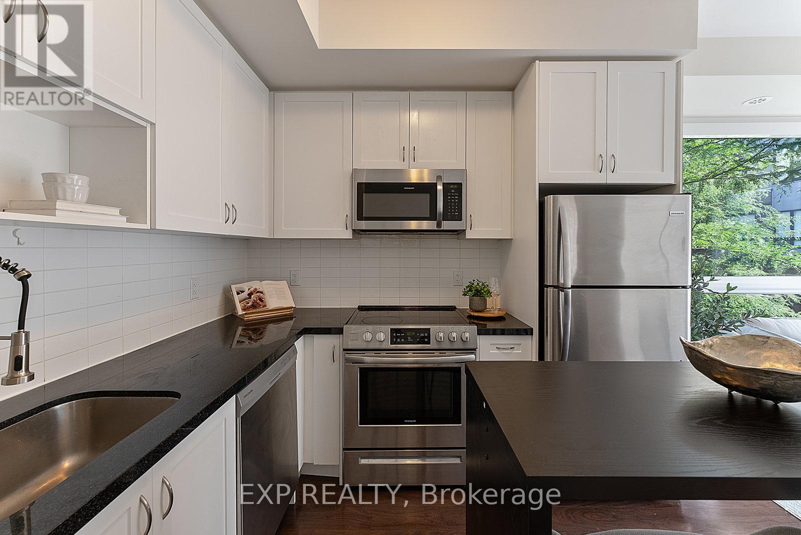 Photo 8 of 312 1110 Briar Hill Avenue, Toronto ON