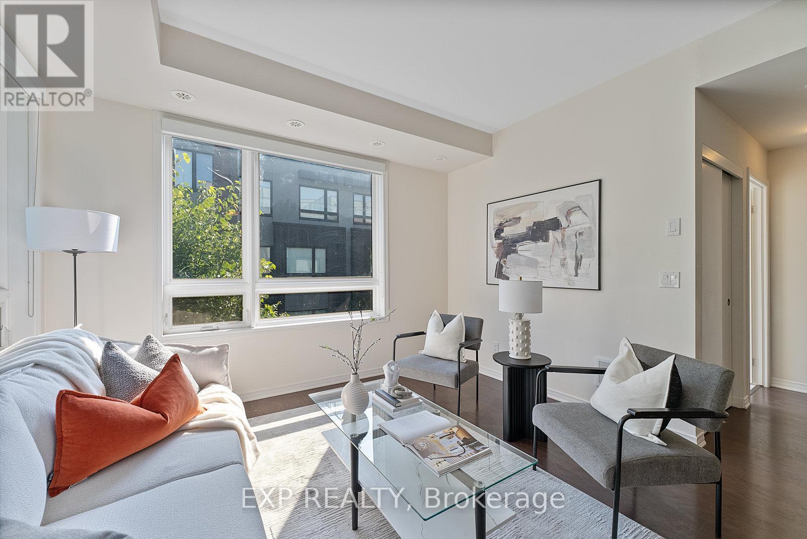Photo 9 of 312 1110 Briar Hill Avenue, Toronto ON