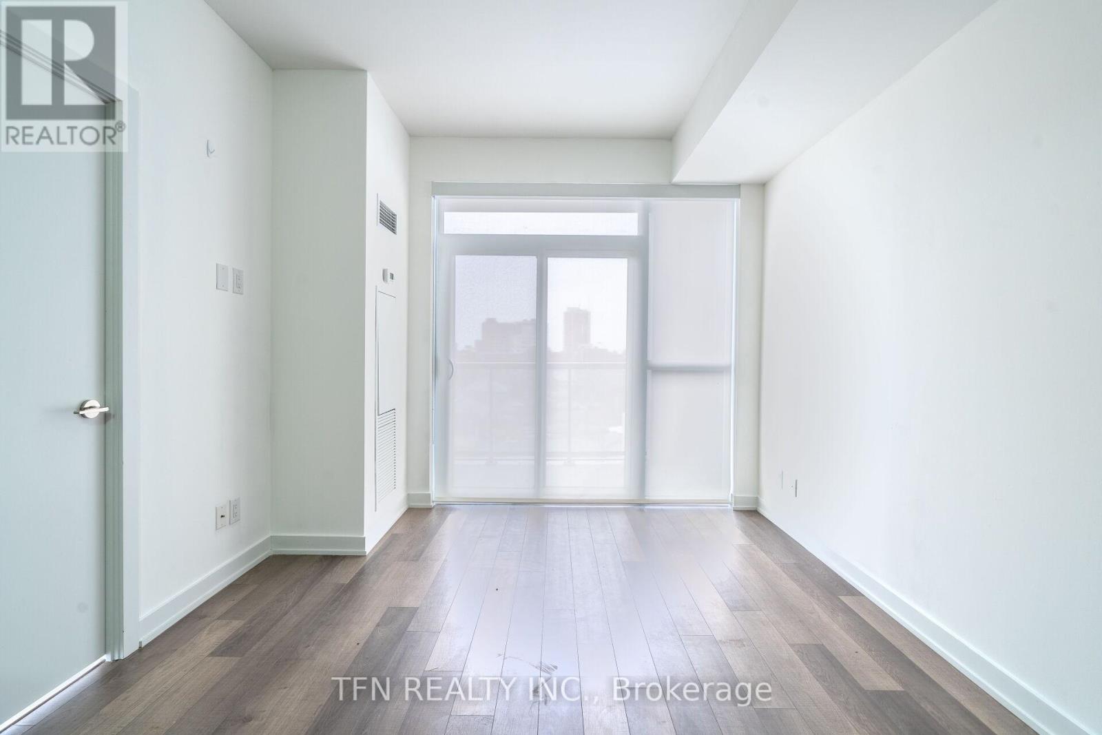 Photo 17 of 506 1603 Eglinton Avenue W, Toronto ON