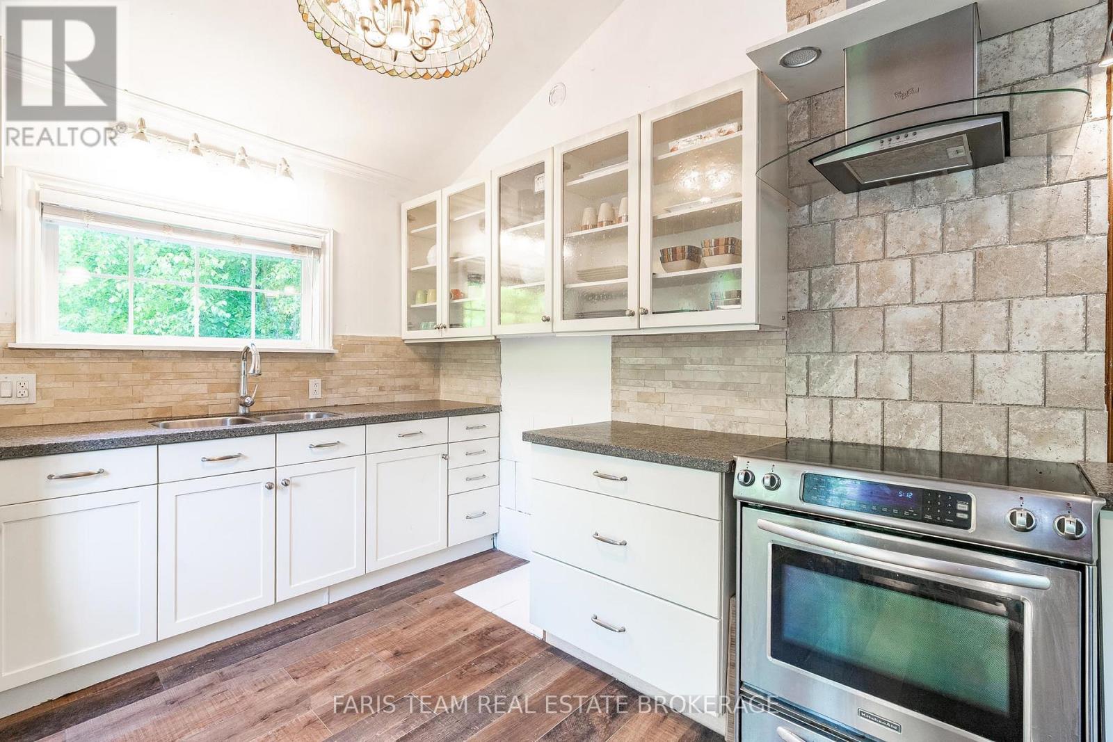 Photo 7 of 56 Meadows Avenue, Tay ON
