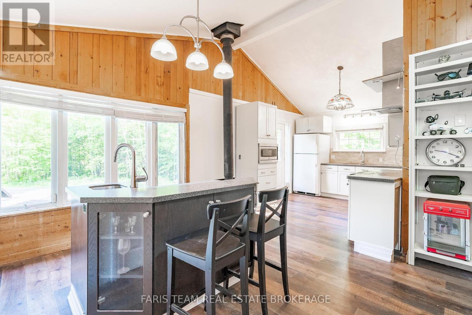 Photo 8 of 56 Meadows Avenue, Tay ON