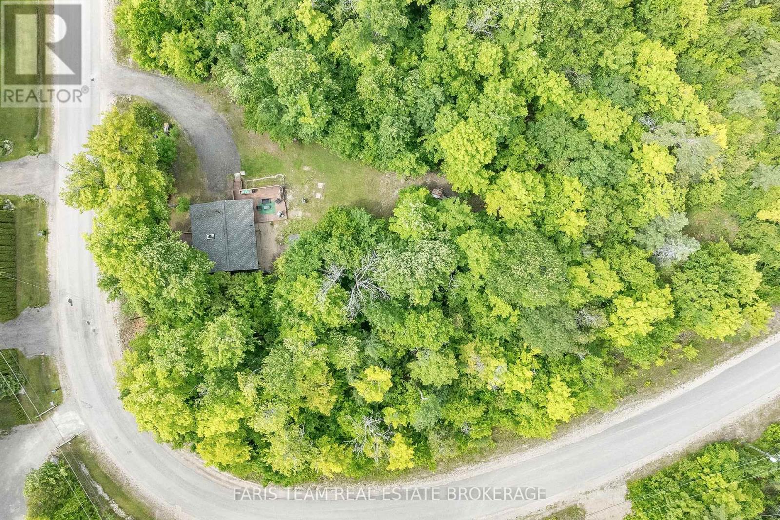 Photo 24 of 56 Meadows Avenue, Tay ON