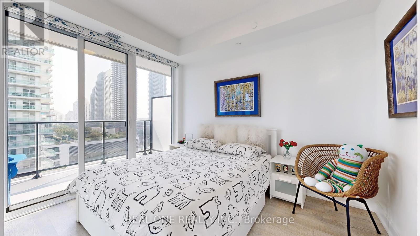 Photo 43 of 808 70 Annie Craig Drive, Toronto ON