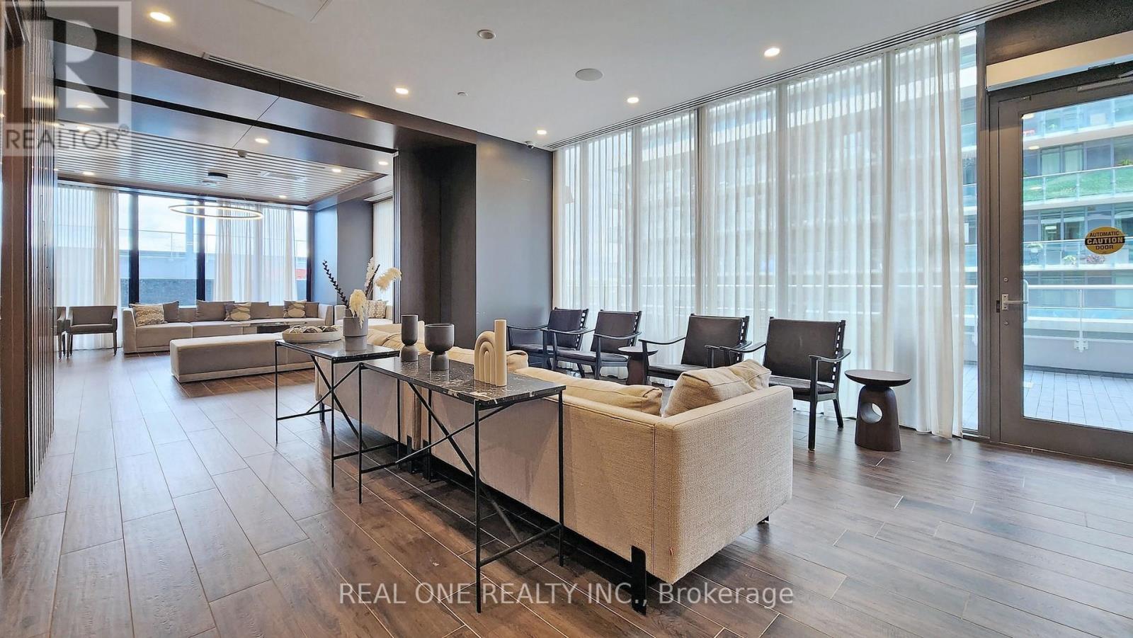 Photo 21 of 808 70 Annie Craig Drive, Toronto ON