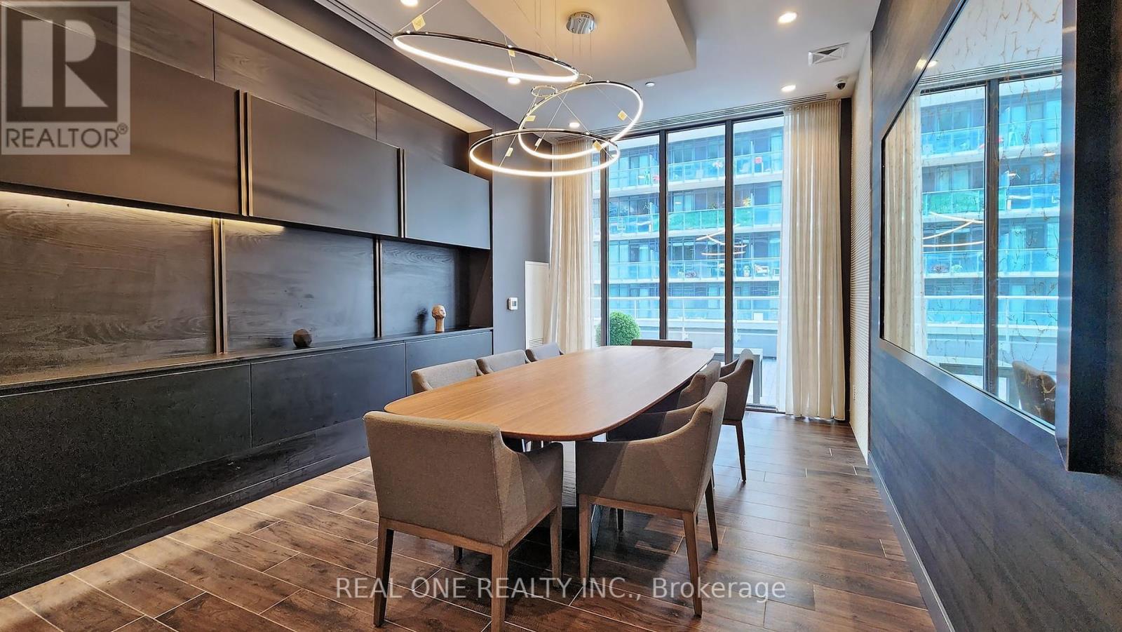 Photo 14 of 808 70 Annie Craig Drive, Toronto ON