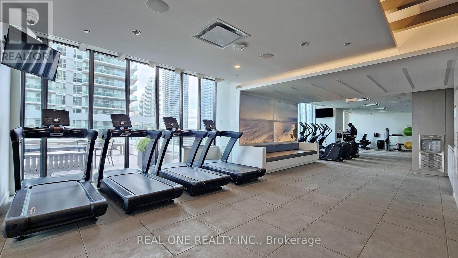 Photo 12 of 808 70 Annie Craig Drive, Toronto ON