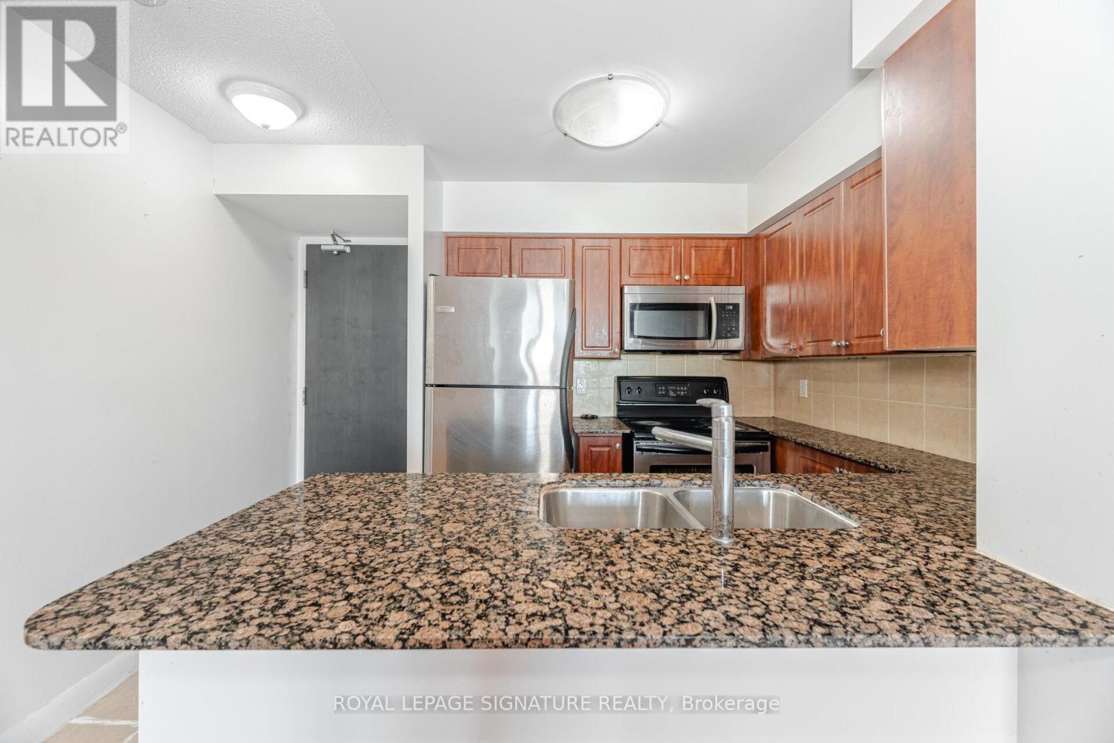 Photo 16 of 704 225 Sherway Gardens Road, Toronto ON