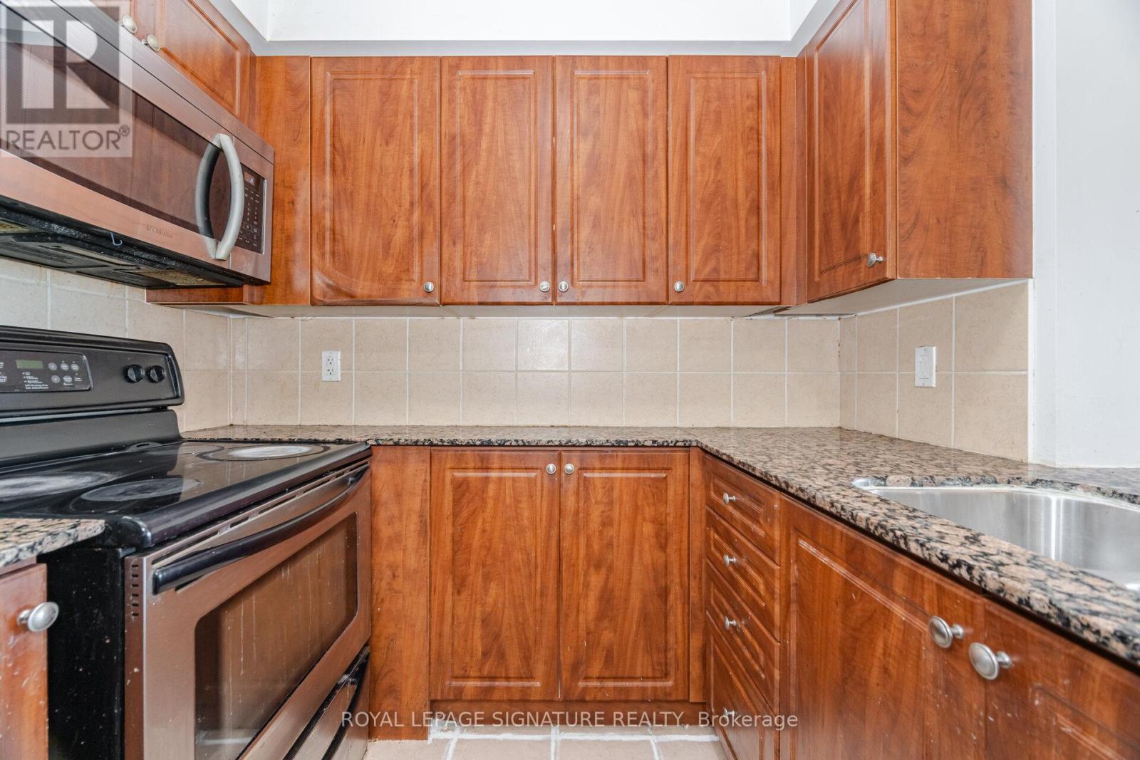 Photo 9 of 704 225 Sherway Gardens Road, Toronto ON