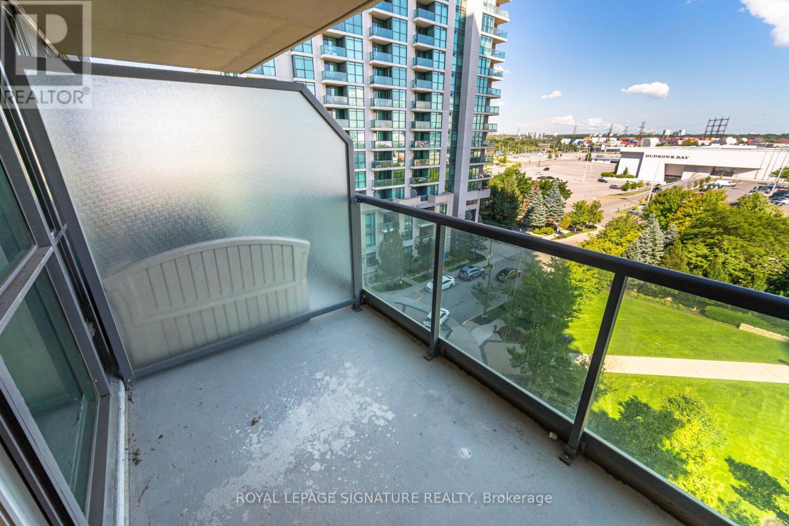 Photo 4 of 704 225 Sherway Gardens Road, Toronto ON