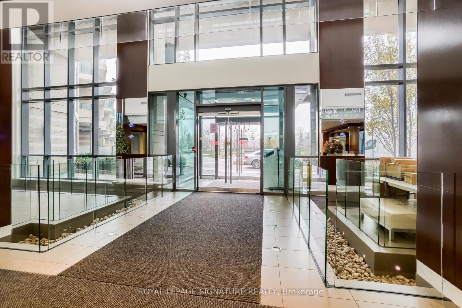 Photo 5 of 704 225 Sherway Gardens Road, Toronto ON