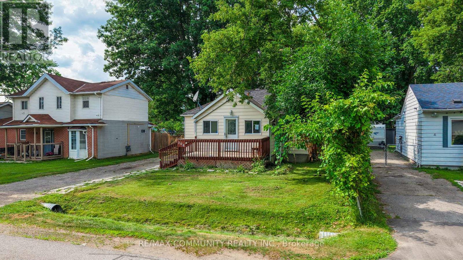 Photo 15 of 306 Kenwood Avenue, Georgina ON