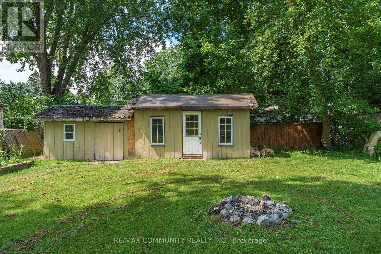 Photo 14 of 306 Kenwood Avenue, Georgina ON