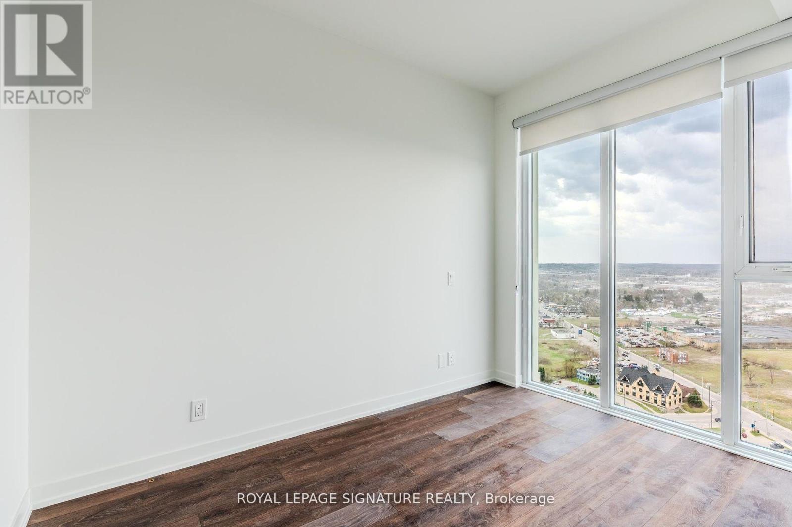 Photo 27 of 2702 39 Mary Street, Barrie ON