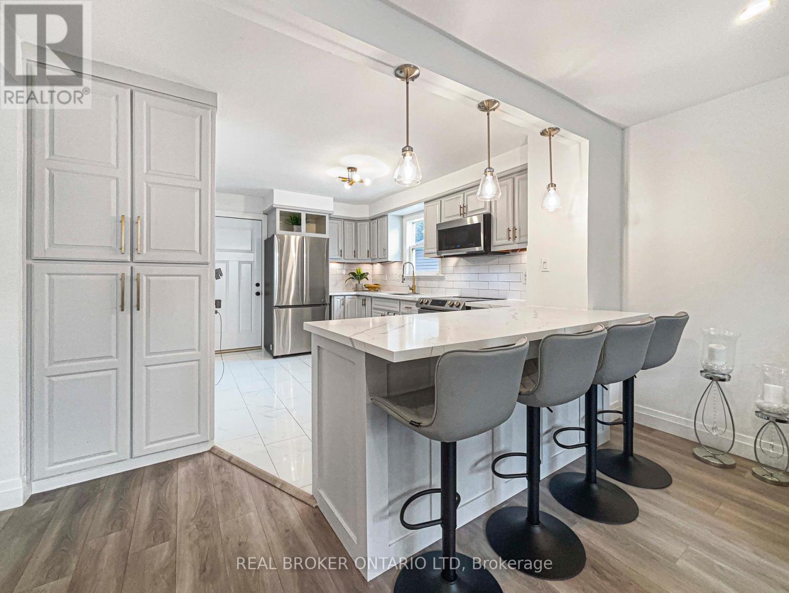 Photo 24 of 104 Delaware Street, London East ON