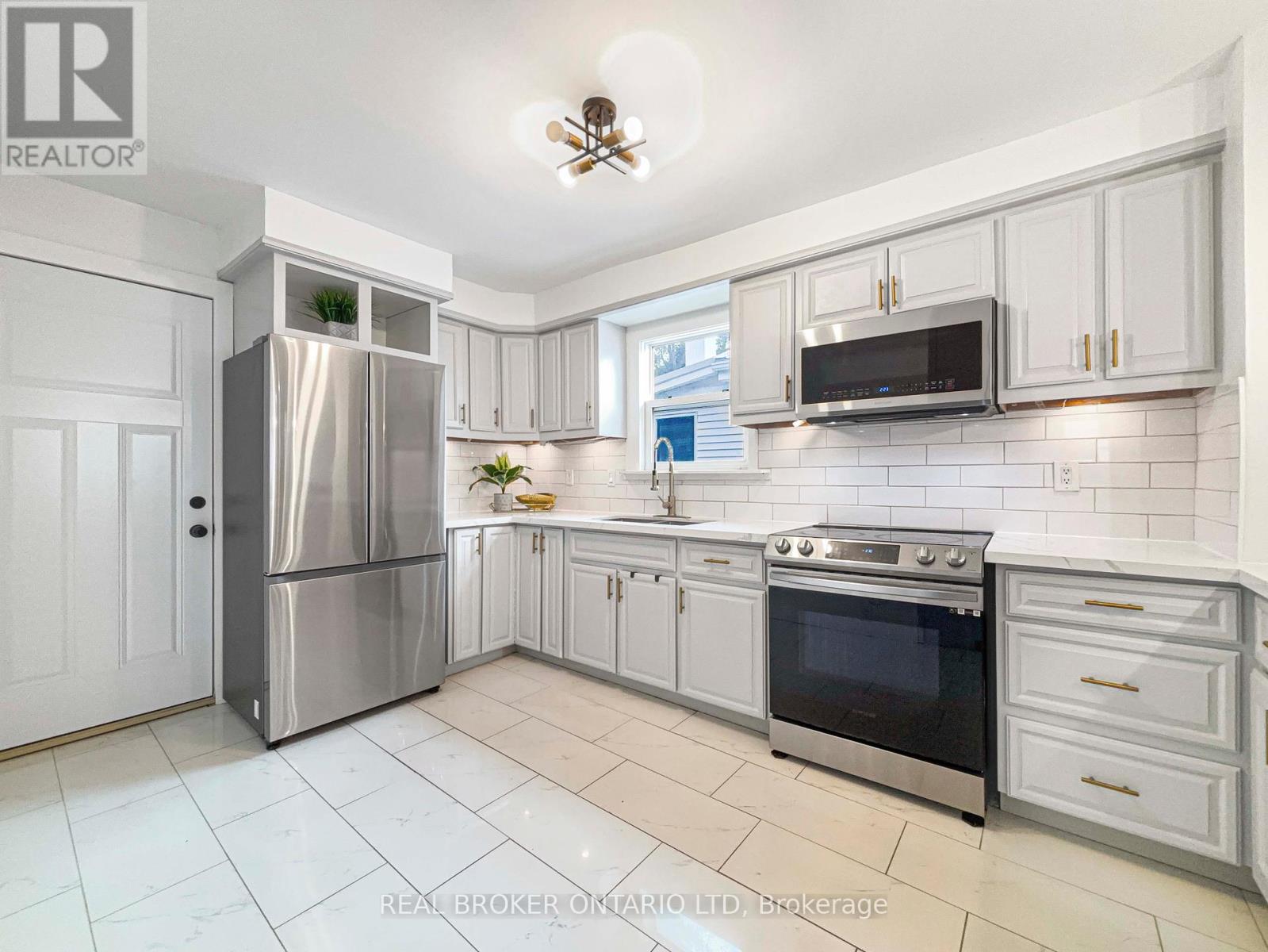 Photo 8 of 104 Delaware Street, London East ON