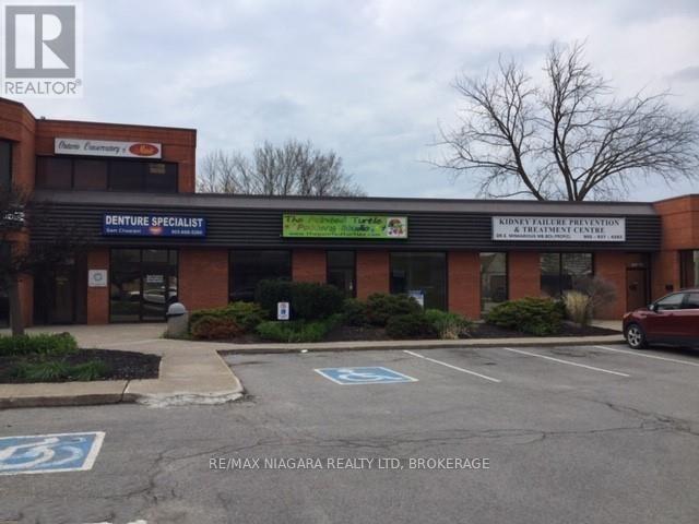Photo 4 of 14 A 277 Welland Avenue, St Catharines ON