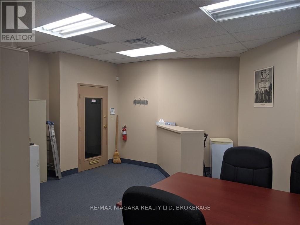Photo 1 of 14 A 277 Welland Avenue, St Catharines ON