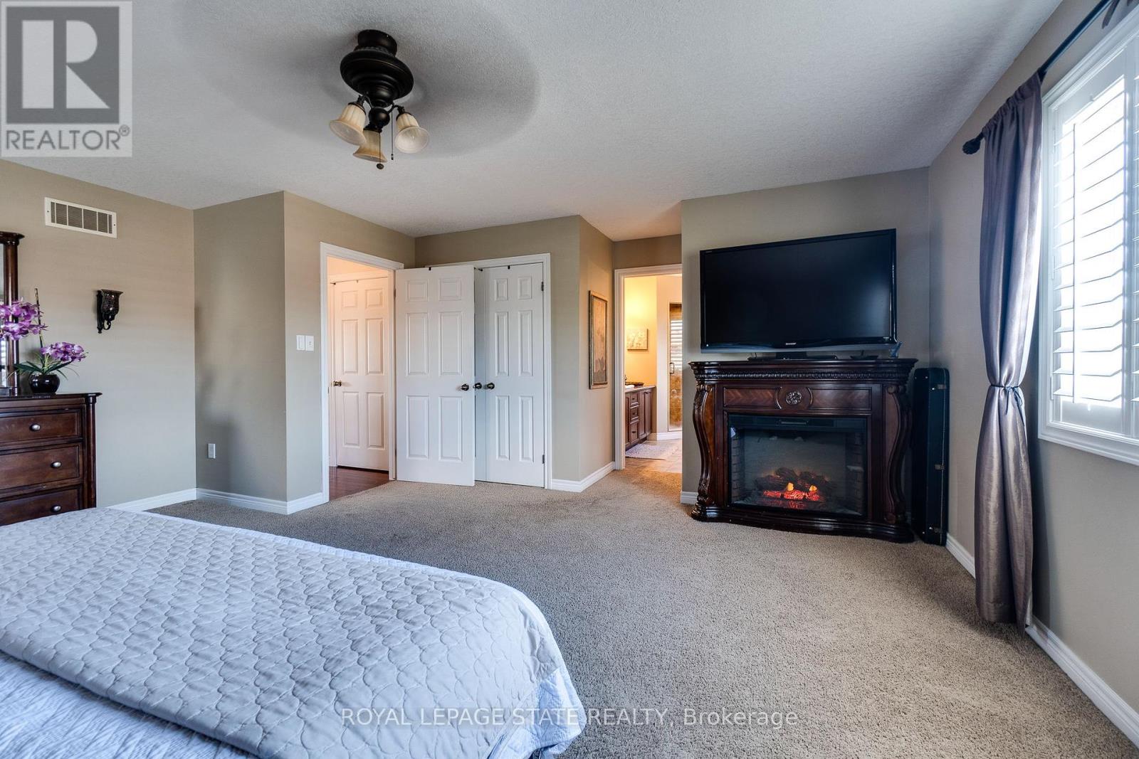 Photo 30 of 274 Springvalley Crescent, Hamilton ON