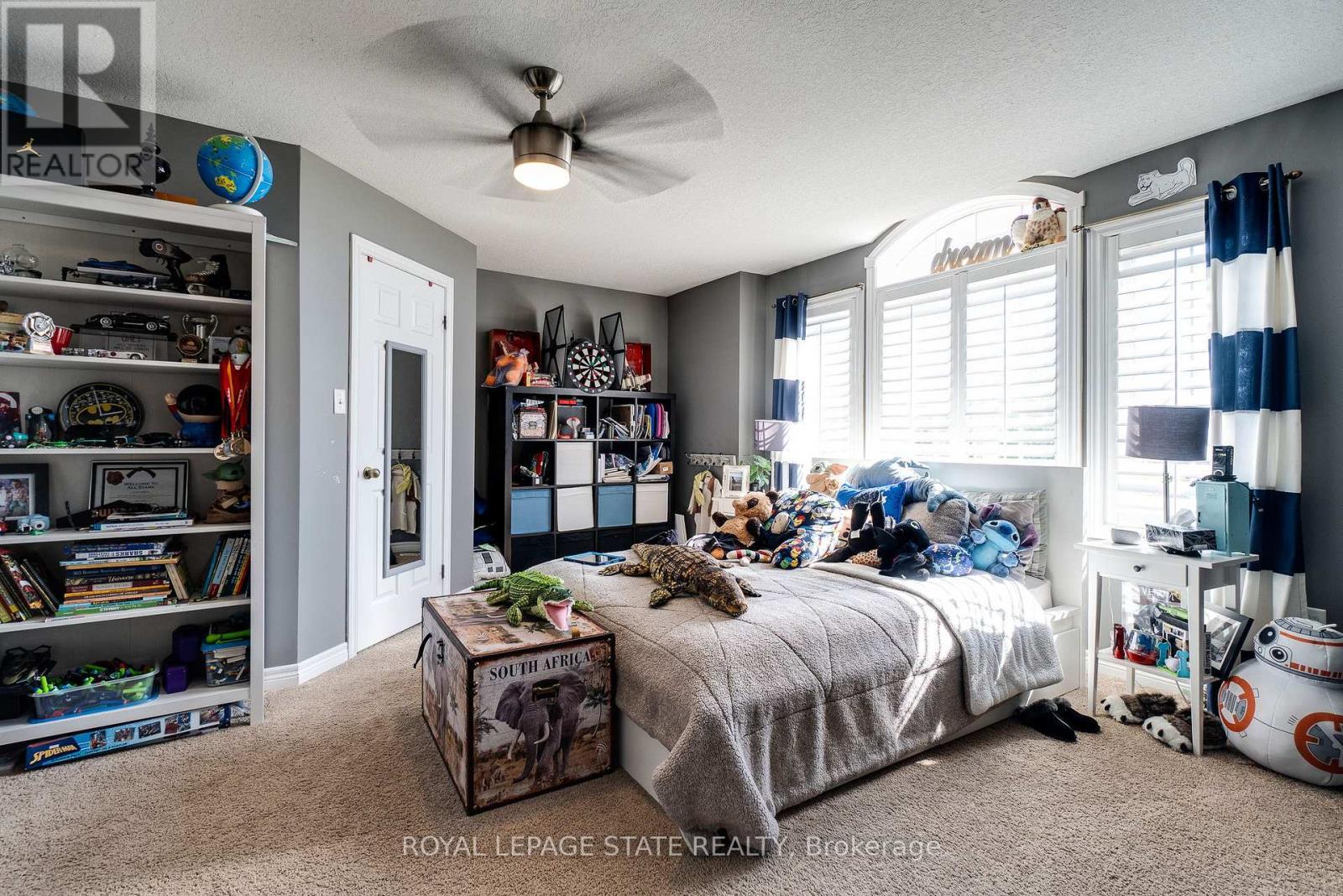 Photo 22 of 274 Springvalley Crescent, Hamilton ON