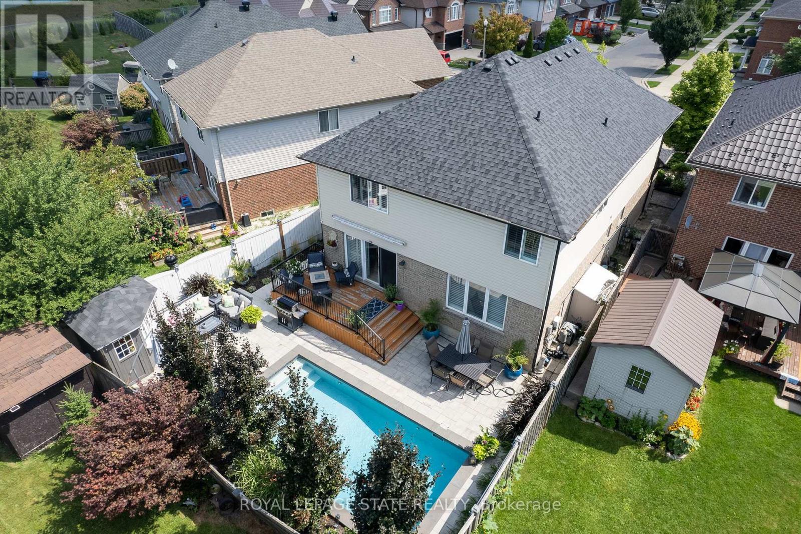 Photo 39 of 274 Springvalley Crescent, Hamilton ON