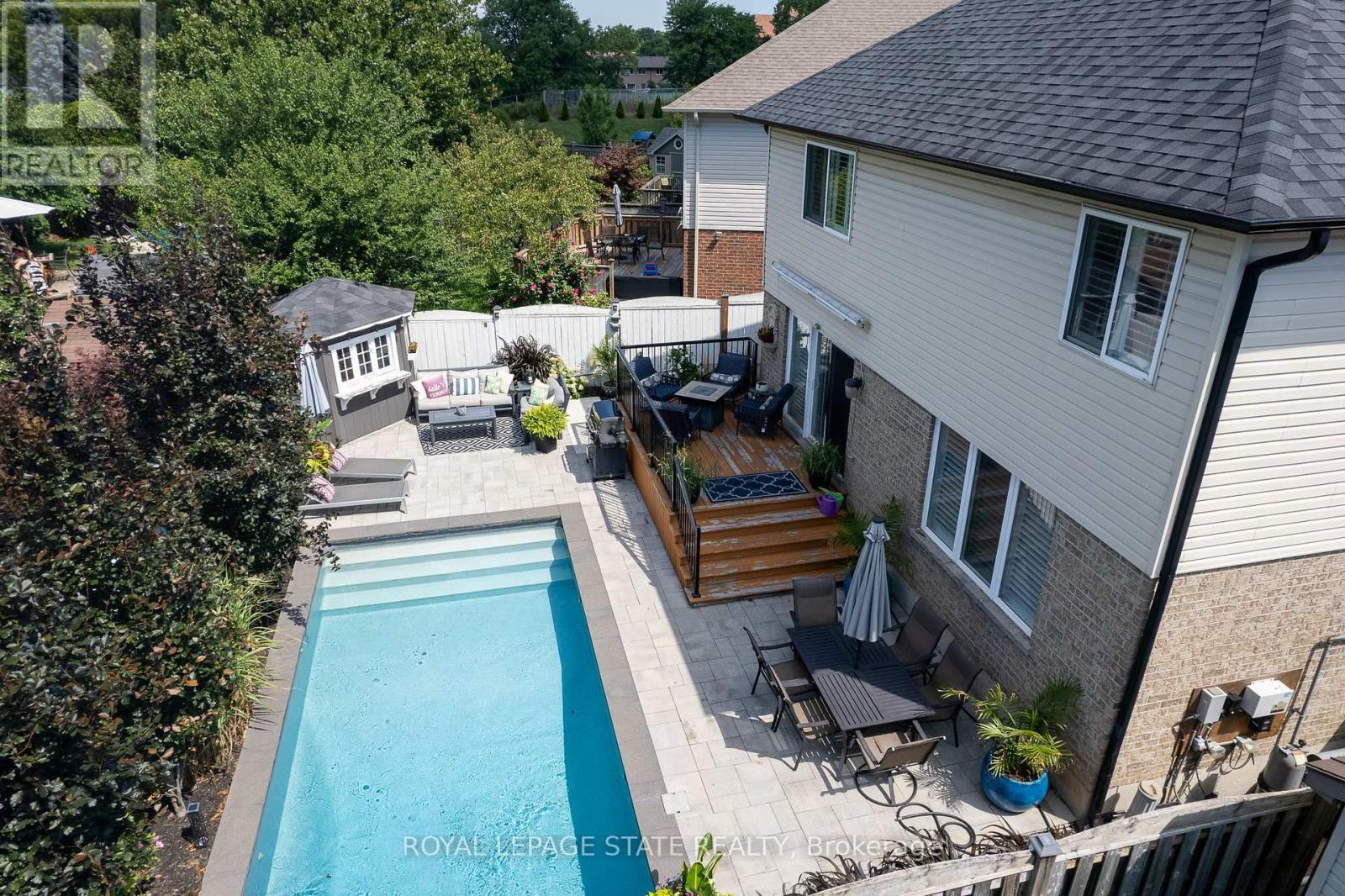 Photo 45 of 274 Springvalley Crescent, Hamilton ON