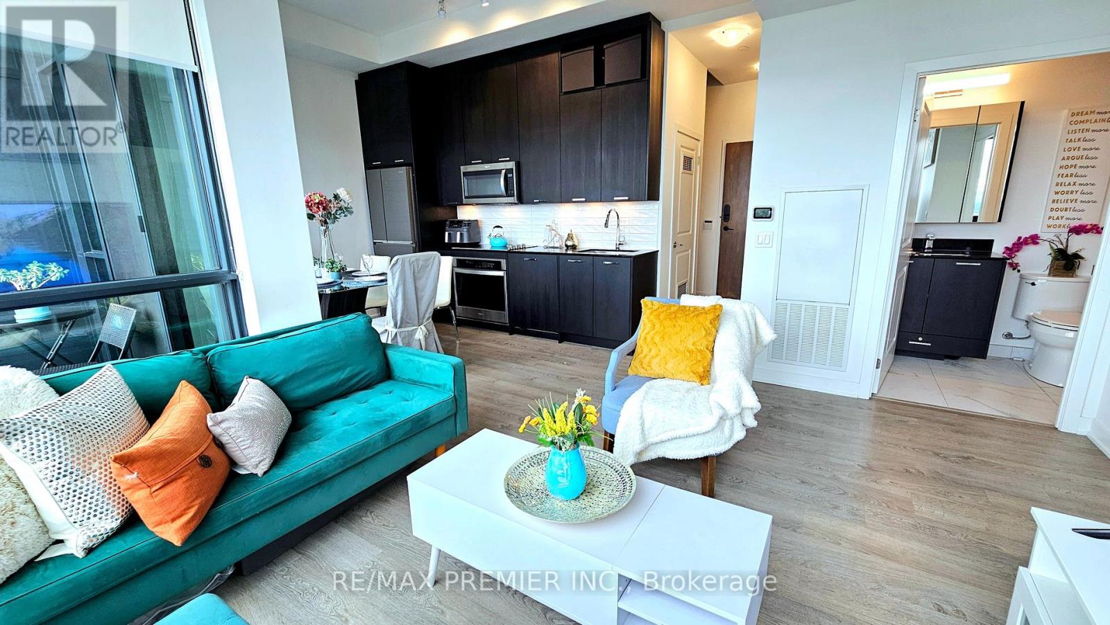 Photo 28 of Ph 3 120 Eagle Rock Way, Vaughan ON