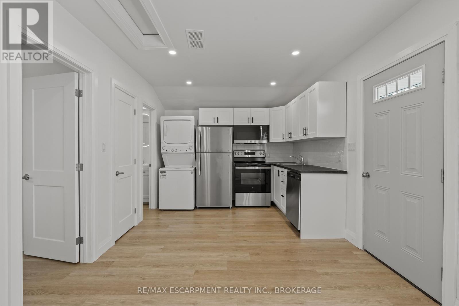 Photo 9 of Unit 2 362 Gatfield Avenue, Welland ON