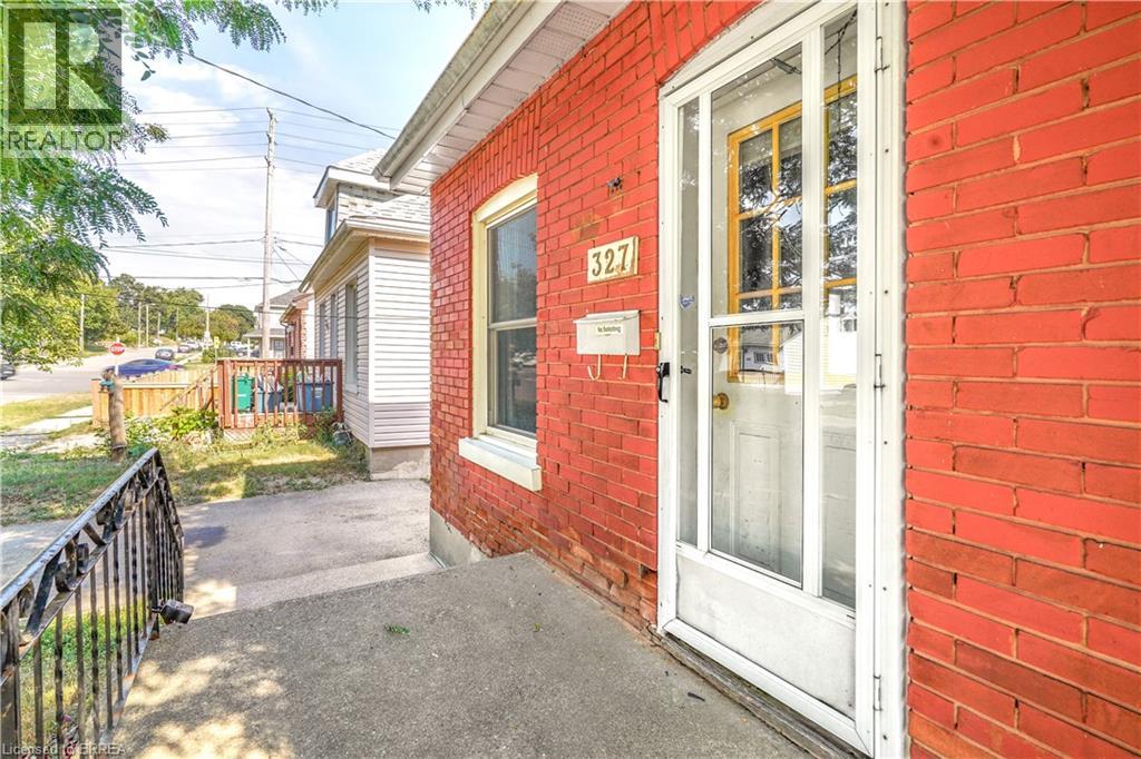 Photo 12 of 327 Sheridan Street, Brantford ON