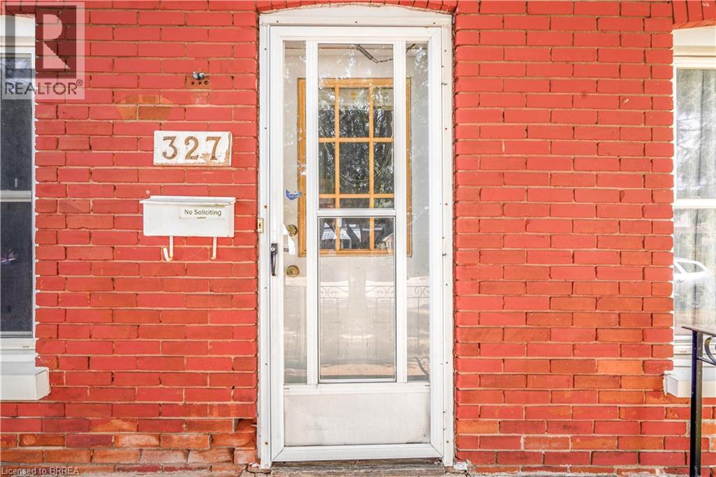 Photo 11 of 327 Sheridan Street, Brantford ON
