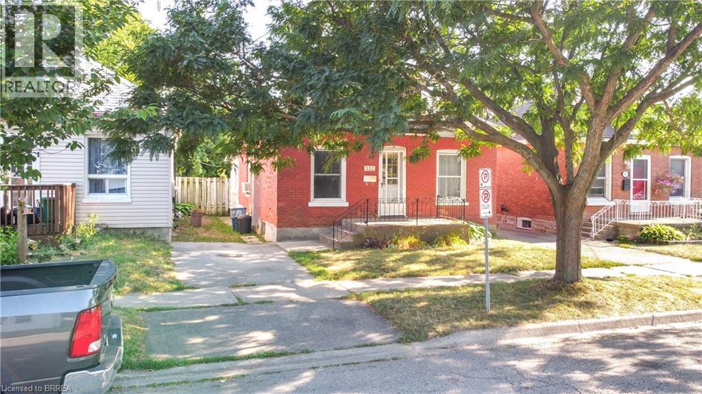 Photo 31 of 327 Sheridan Street, Brantford ON